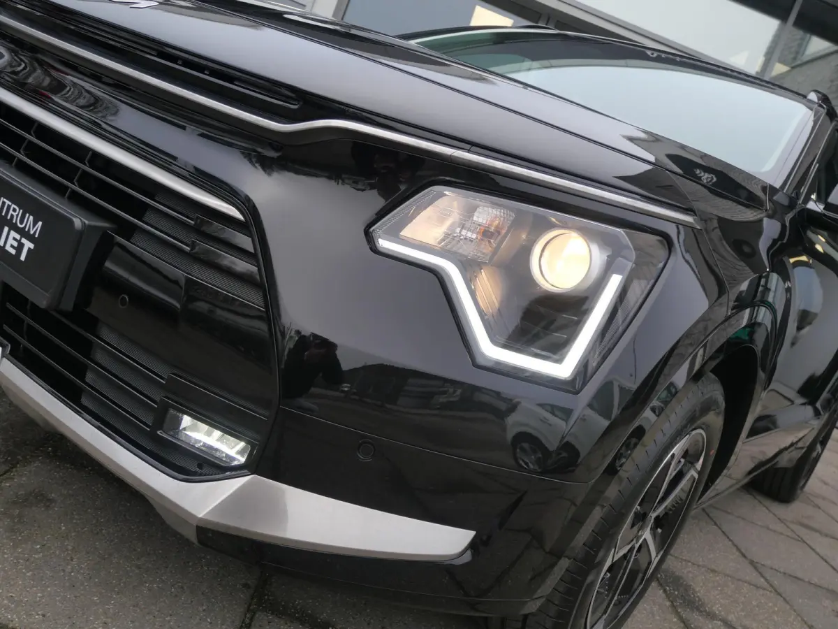 1.6 GDi Hybrid DynamicLine | Adapt Cruise. | Clima. | Navi. | Camera | Carplay | Parkeersensoren | Bekleding In Stof-/Lederlook Combinatie