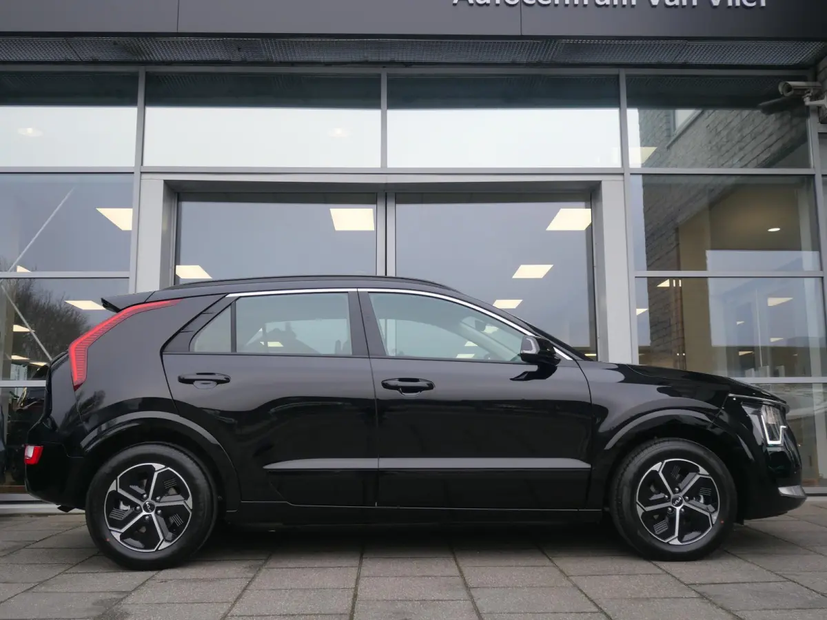 1.6 GDi Hybrid DynamicLine | Adapt Cruise. | Clima. | Navi. | Camera | Carplay | Parkeersensoren | Bekleding In Stof-/Lederlook Combinatie
