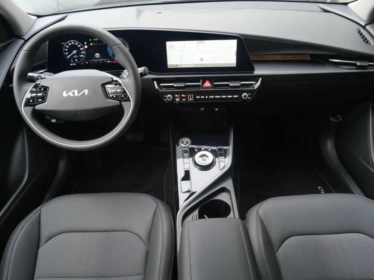 1.6 GDi Hybrid DynamicLine | Adapt Cruise. | Clima. | Navi. | Camera | Carplay | Parkeersensoren | Bekleding In Stof-/Lederlook Combinatie