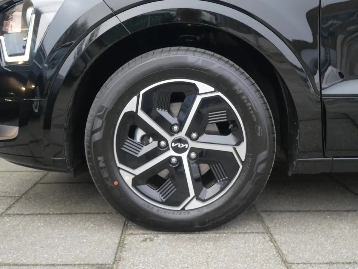 1.6 GDi Hybrid DynamicLine | Adapt Cruise. | Clima. | Navi. | Camera | Carplay | Parkeersensoren | Bekleding In Stof-/Lederlook Combinatie
