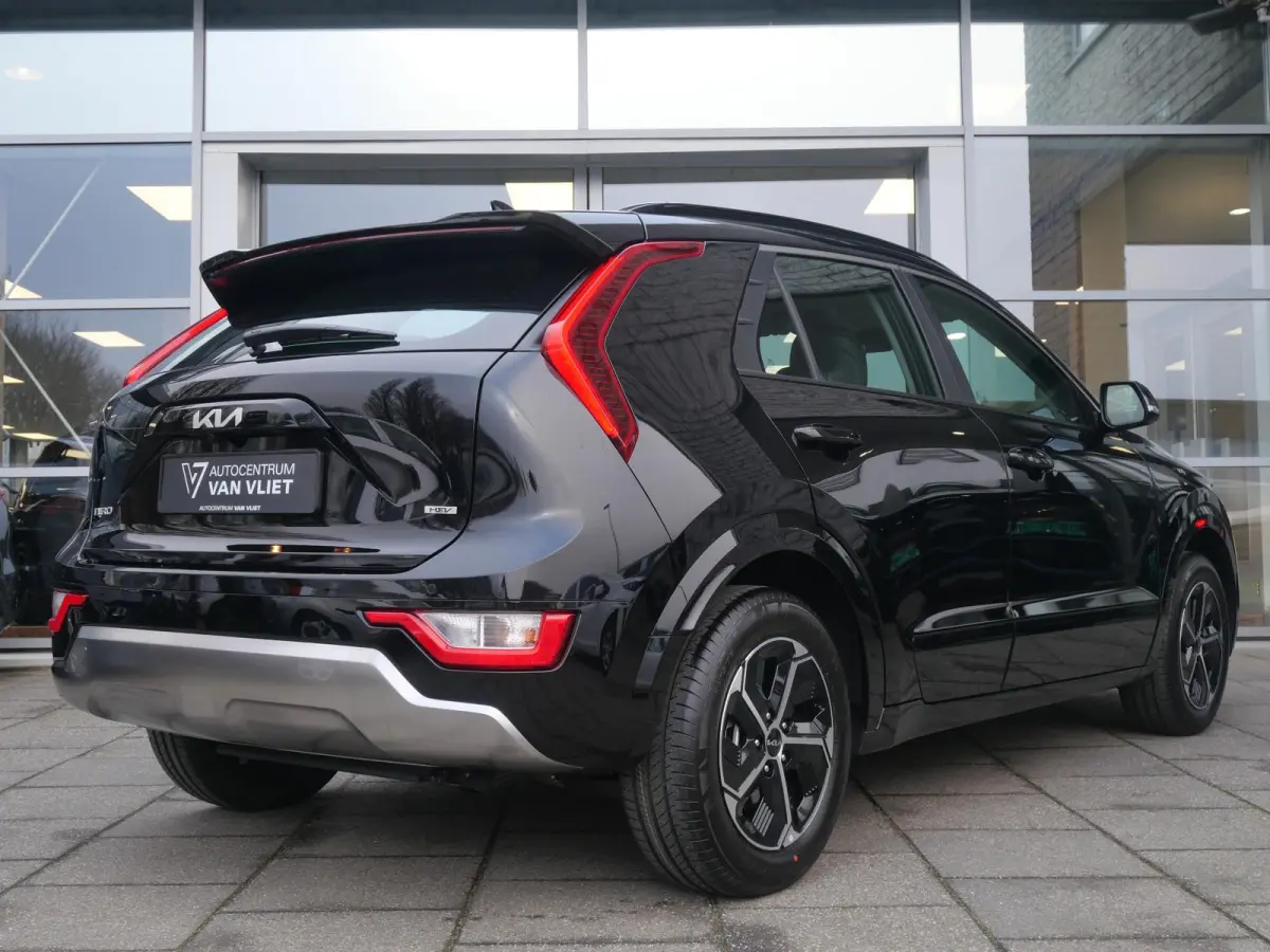 1.6 GDi Hybrid DynamicLine | Adapt Cruise. | Clima. | Navi. | Camera | Carplay | Parkeersensoren | Bekleding In Stof-/Lederlook Combinatie