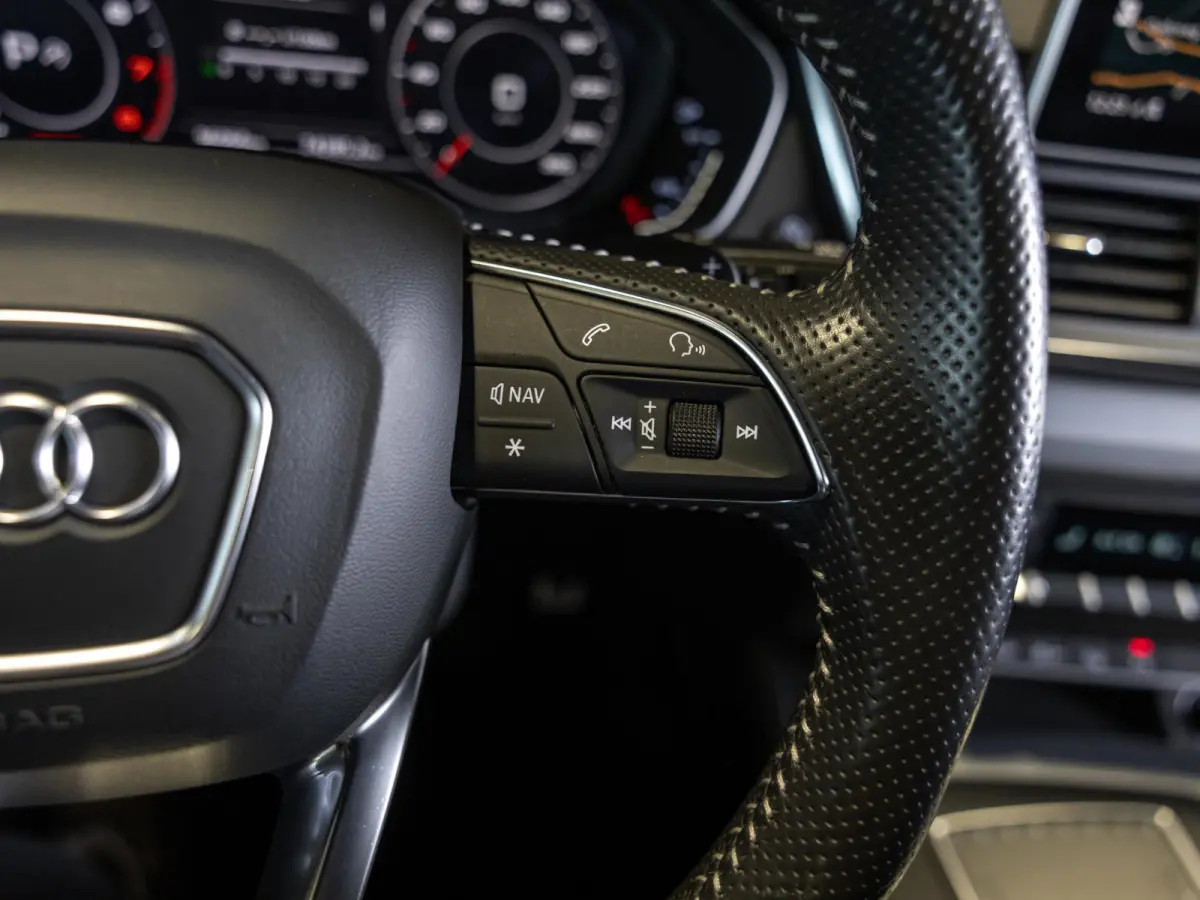 2.0 TFSI quattro Sport 2x S-Line / 252pk / Trekhaak / B&O / Achteruitrij camera / Dodehoek detectie / Head-up display /