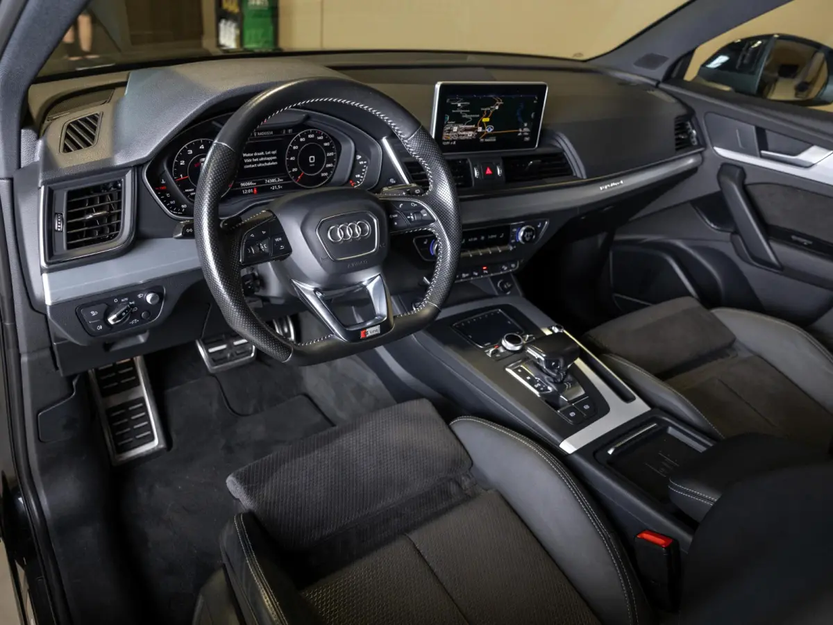 2.0 TFSI quattro Sport 2x S-Line / 252pk / Trekhaak / B&O / Achteruitrij camera / Dodehoek detectie / Head-up display /