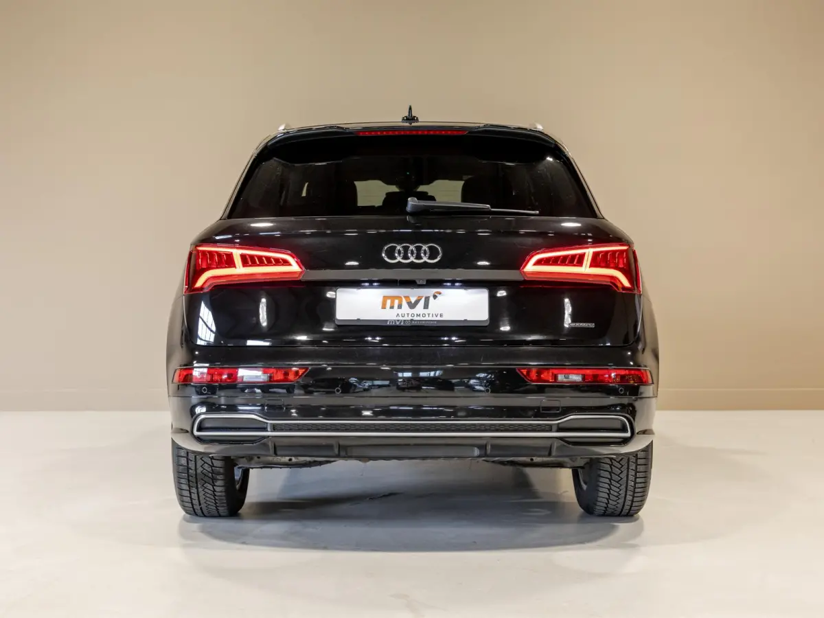 2.0 TFSI quattro Sport 2x S-Line / 252pk / Trekhaak / B&O / Achteruitrij camera / Dodehoek detectie / Head-up display /