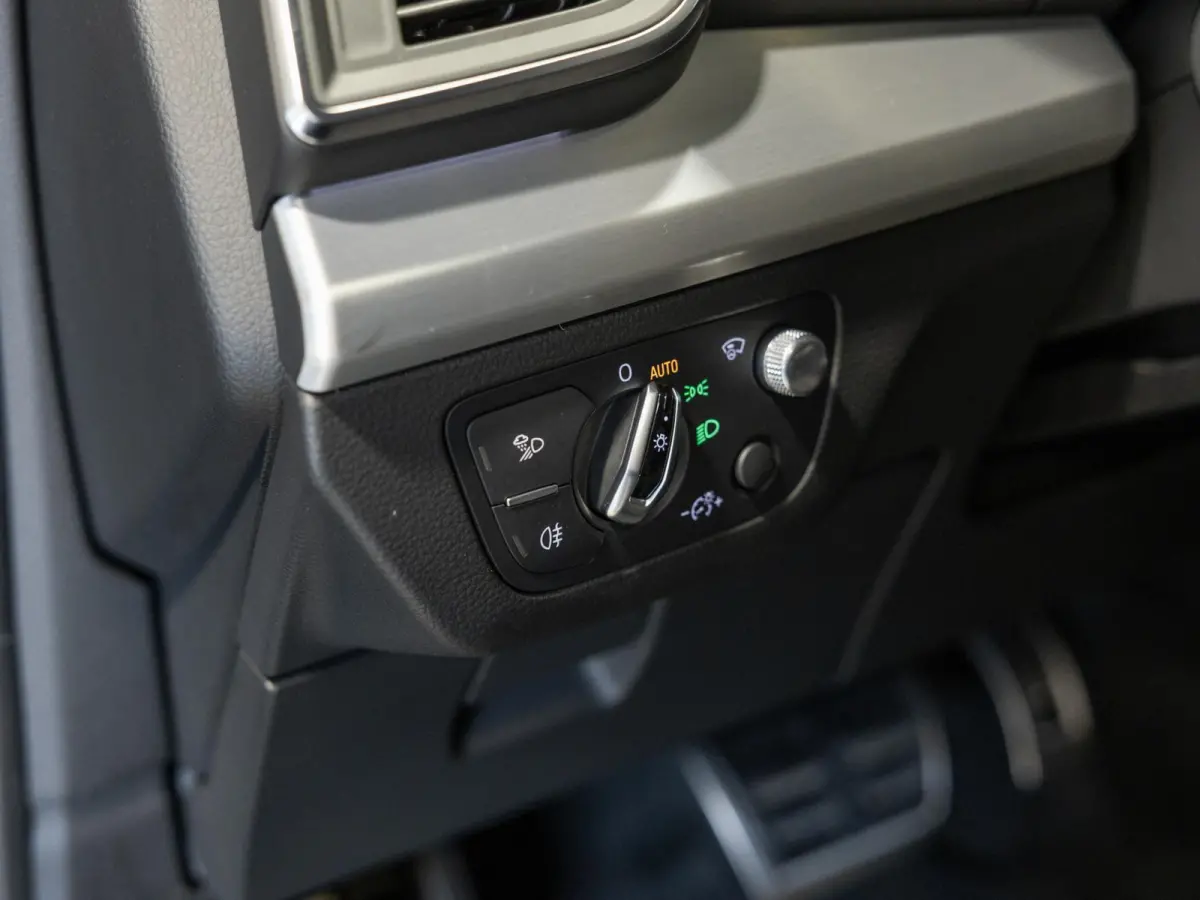 2.0 TFSI quattro Sport 2x S-Line / 252pk / Trekhaak / B&O / Achteruitrij camera / Dodehoek detectie / Head-up display /