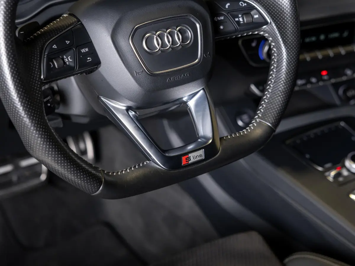 2.0 TFSI quattro Sport 2x S-Line / 252pk / Trekhaak / B&O / Achteruitrij camera / Dodehoek detectie / Head-up display /