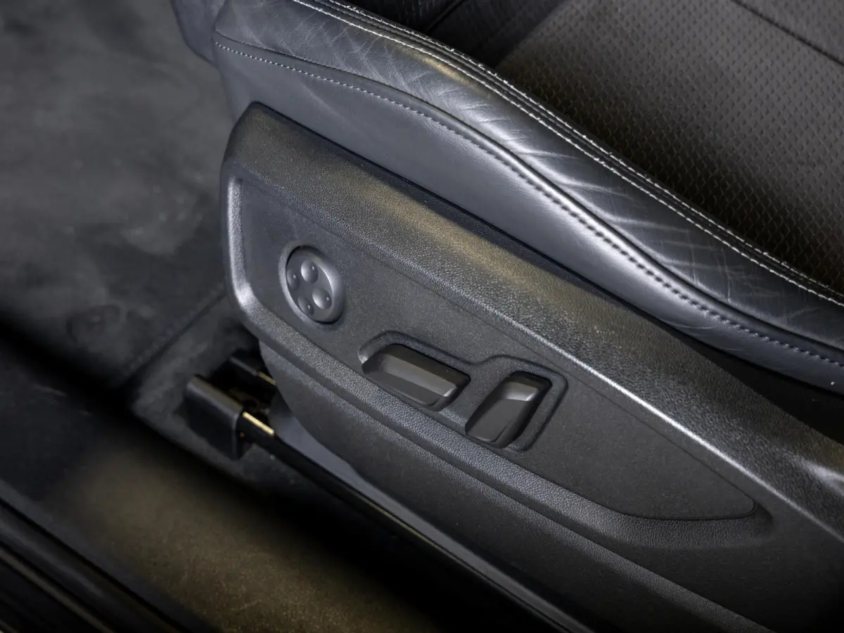 2.0 TFSI quattro Sport 2x S-Line / 252pk / Trekhaak / B&O / Achteruitrij camera / Dodehoek detectie / Head-up display /