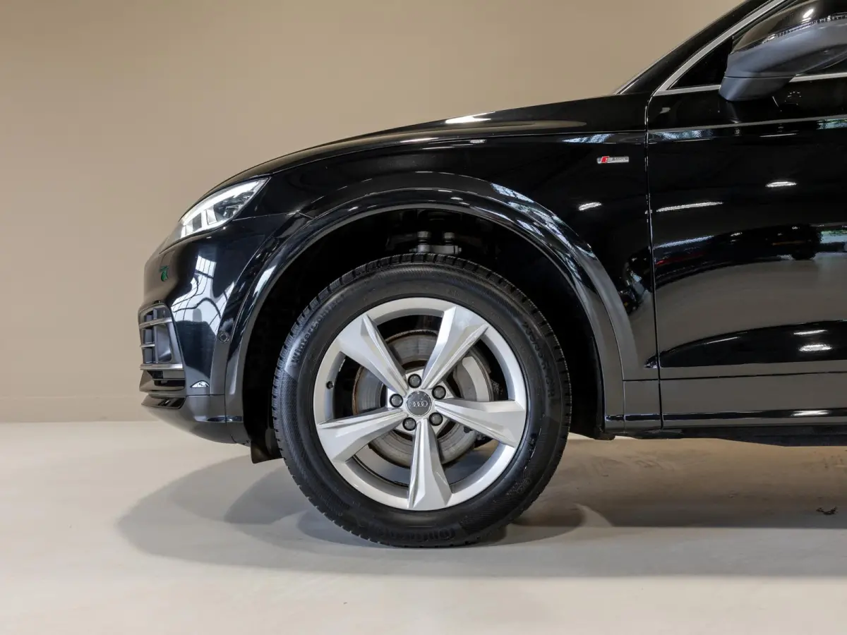 2.0 TFSI quattro Sport 2x S-Line / 252pk / Trekhaak / B&O / Achteruitrij camera / Dodehoek detectie / Head-up display /