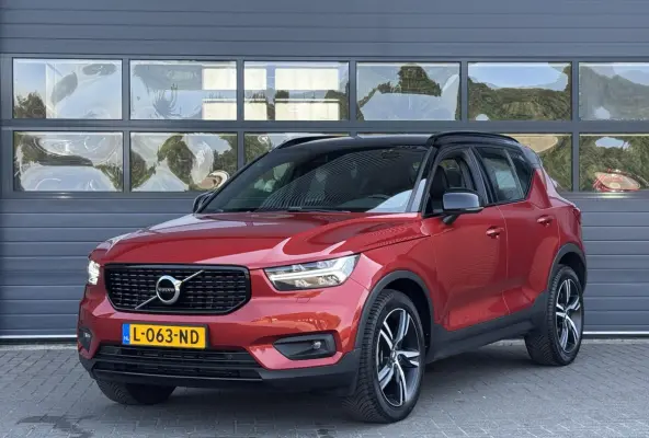 1.5 T3 R-DESIGN I WINTERPAKKET I HARMAN KARDON I P-CAMERA I LEDEREN BEKLEDING