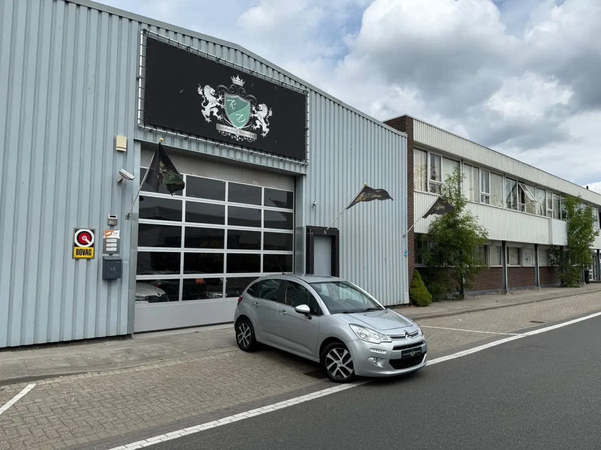 1.2 PureTech Selection AUT ECC/PDC/CAM/LMV16/NAVI