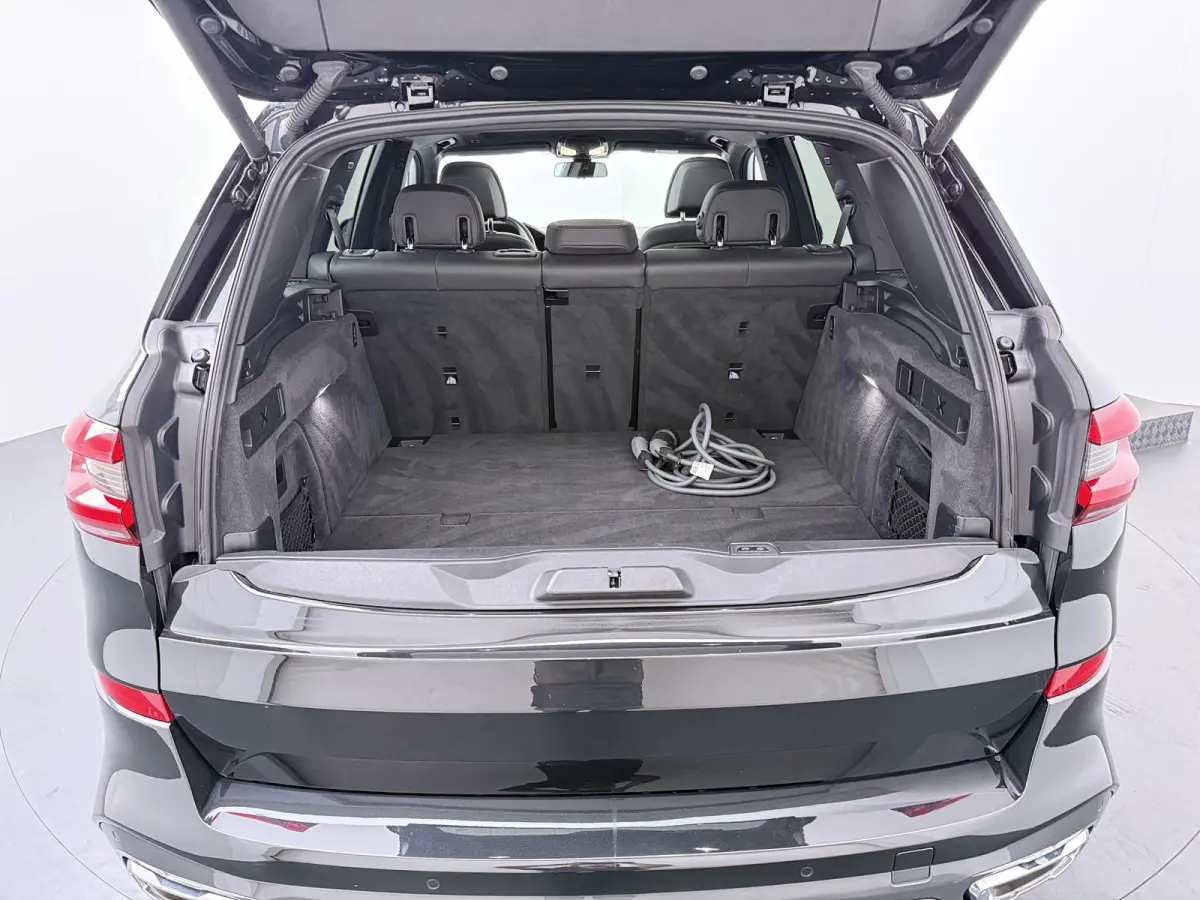 xDrive45e High Executive | SoH 99% | M-Sport | Adaptive Cruise | Panoramadak | Head-Up | 360 graden camera |