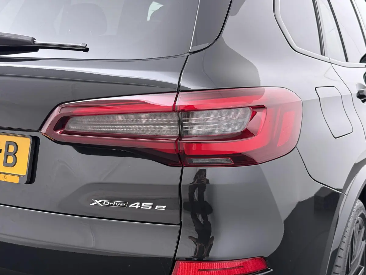 xDrive45e High Executive | SoH 99% | M-Sport | Adaptive Cruise | Panoramadak | Head-Up | 360 graden camera |