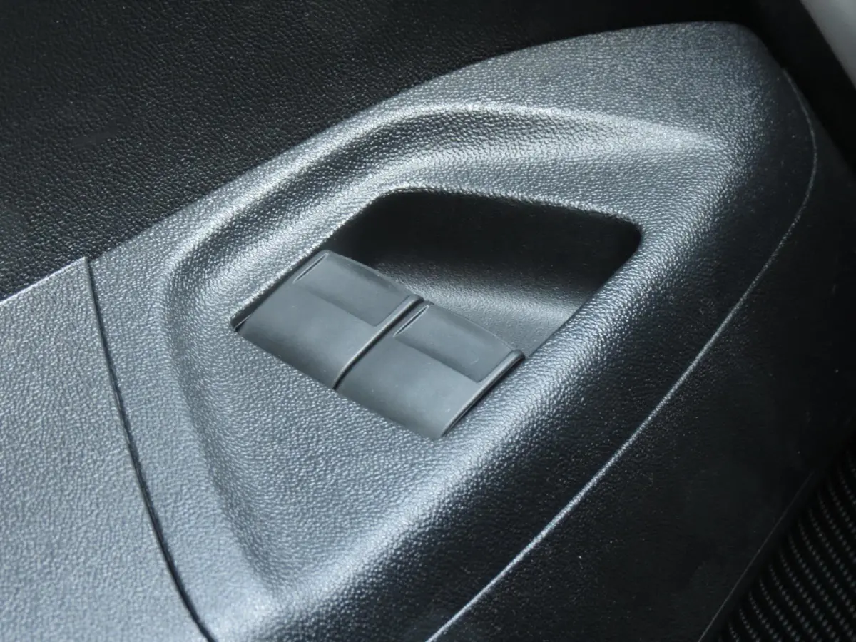 1.0 e-VTi Active 5-DEURS | AIRCO | BLUETOOTH | ORG NEDERLANDSE AUTO | ELEK RAMEN |