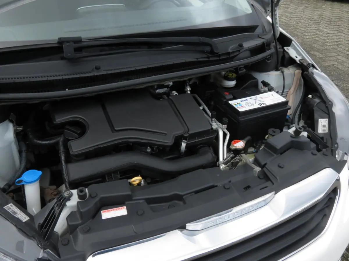 1.0 e-VTi Active 5-DEURS | AIRCO | BLUETOOTH | ORG NEDERLANDSE AUTO | ELEK RAMEN |