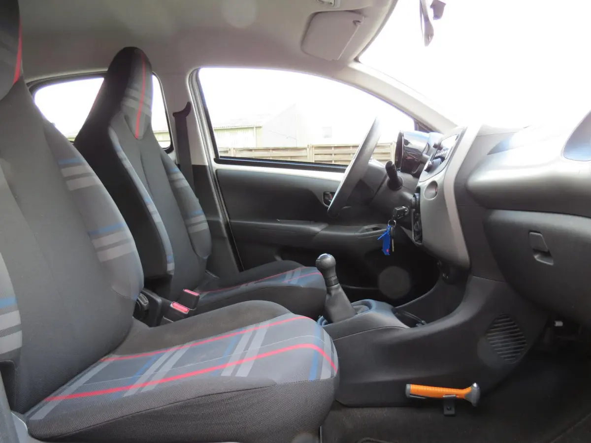 1.0 e-VTi Active 5-DEURS | AIRCO | BLUETOOTH | ORG NEDERLANDSE AUTO | ELEK RAMEN |