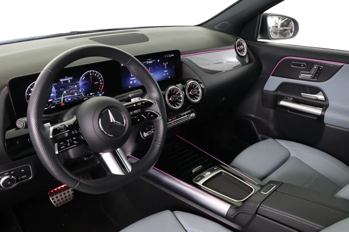 250 e AMG Line | Open Dak | Sfeerverlichting | Leder | LED | Memory Zetels | BLIS | Cruise Adaptive | Stoelverwarming | Navi | Clima | Camera | Keyless | Parkeersensoren V+A