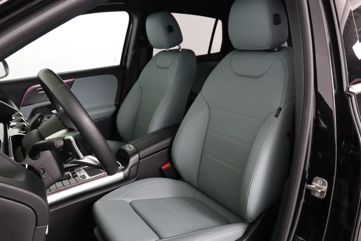 250 e AMG Line | Open Dak | Sfeerverlichting | Leder | LED | Memory Zetels | BLIS | Cruise Adaptive | Stoelverwarming | Navi | Clima | Camera | Keyless | Parkeersensoren V+A