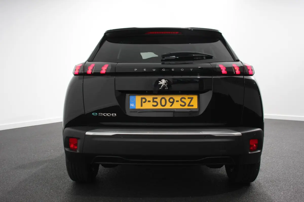 EV Allure Pack 50 kWh Navigatie Climate control 3D Digitale cockpit Camera Lichtmetalen Velgen