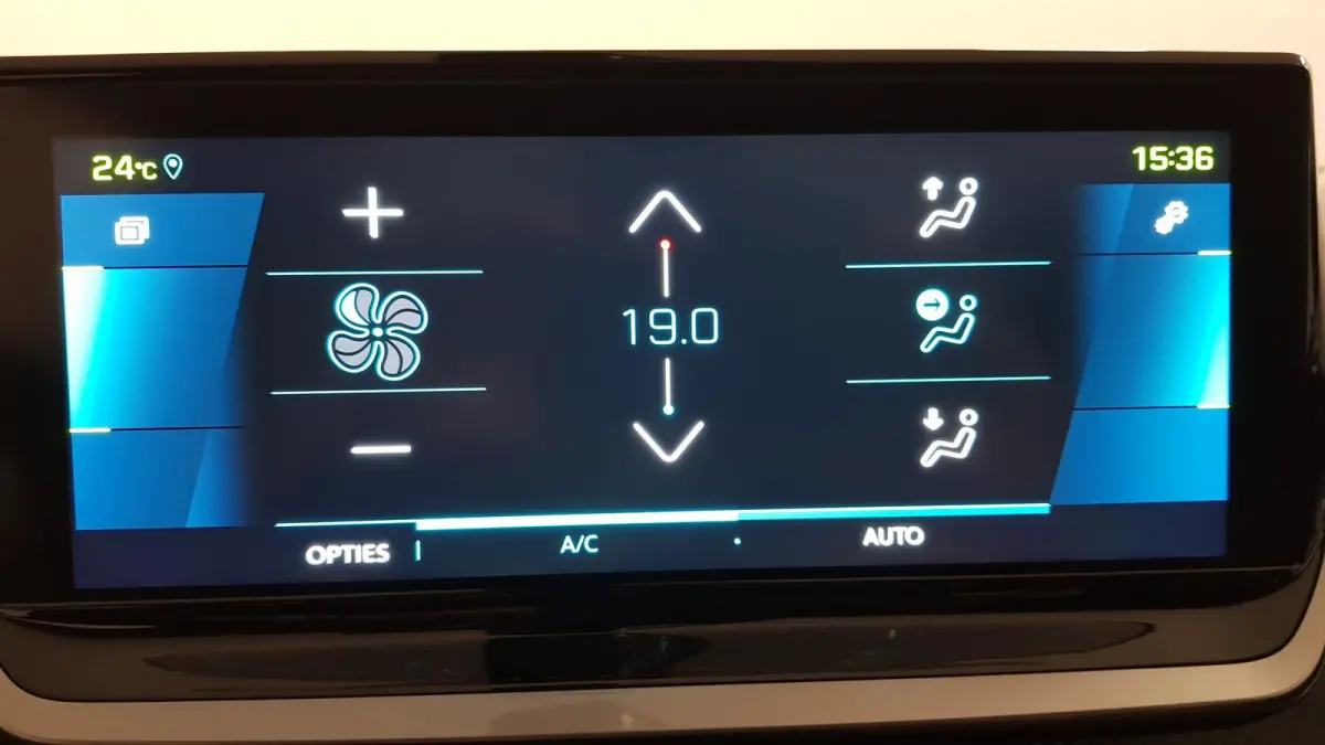 EV Allure Pack 50 kWh Navigatie Climate control 3D Digitale cockpit Camera Lichtmetalen Velgen