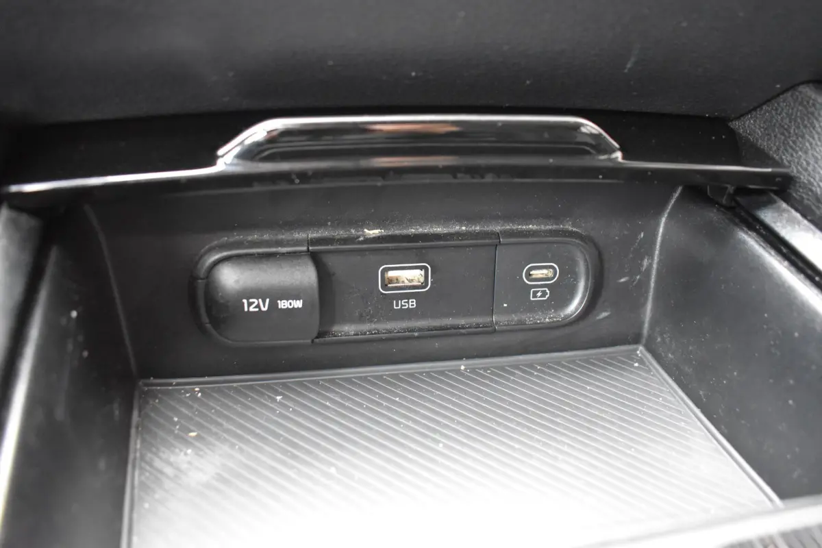 1.6 T-GDi Hybrid DynamicLine