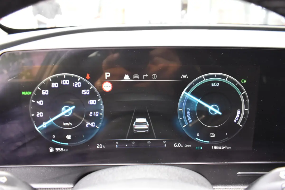 1.6 T-GDi Hybrid DynamicLine
