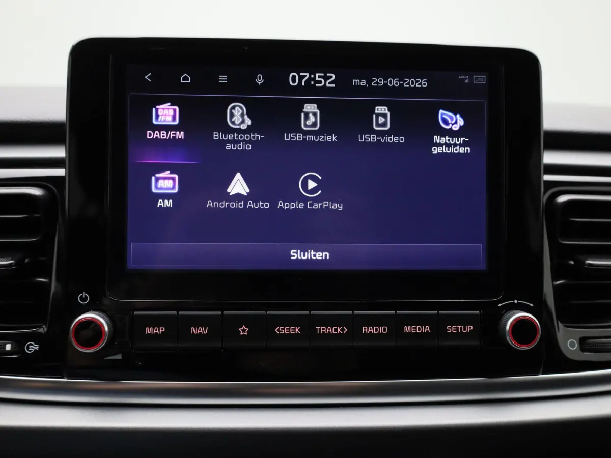 Fusion 1.0T 74kW | 100 PK | Apple Carplay / Android Auto | Camera | Lichtmetalen Velgen | Privacy Glass |