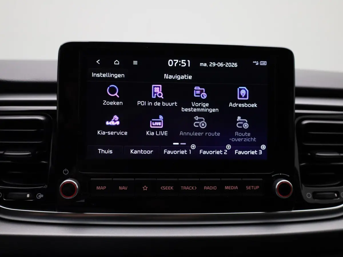 Fusion 1.0T 74kW | 100 PK | Apple Carplay / Android Auto | Camera | Lichtmetalen Velgen | Privacy Glass |