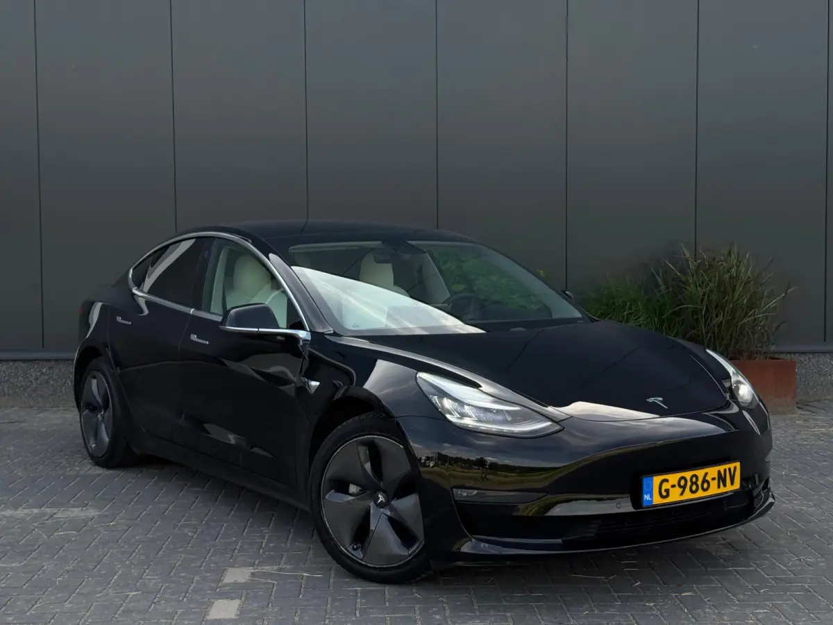 Long Range AWD 75 kWh NAVI | LEDER | CAMERA | LED | CR CONTROL