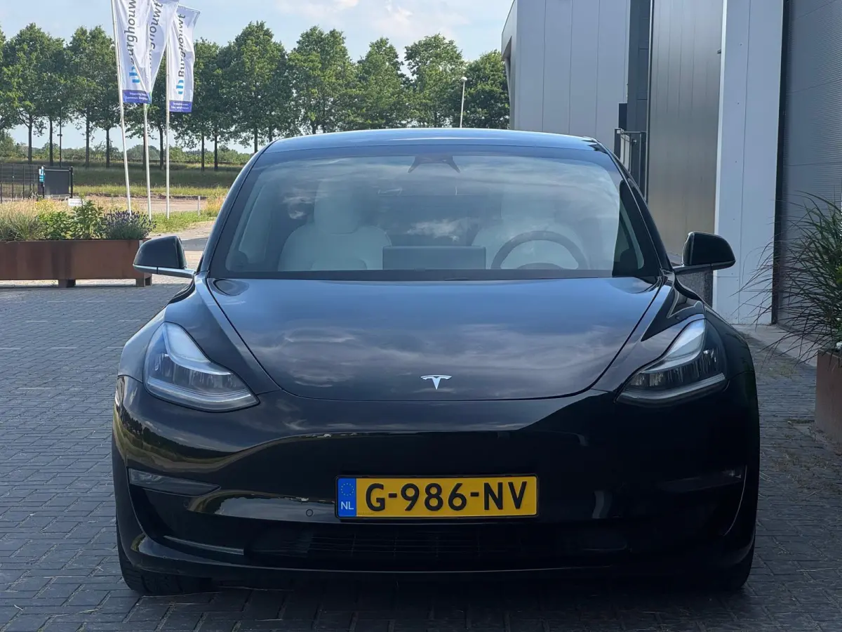 Long Range AWD 75 kWh NAVI | LEDER | CAMERA | LED | CR CONTROL