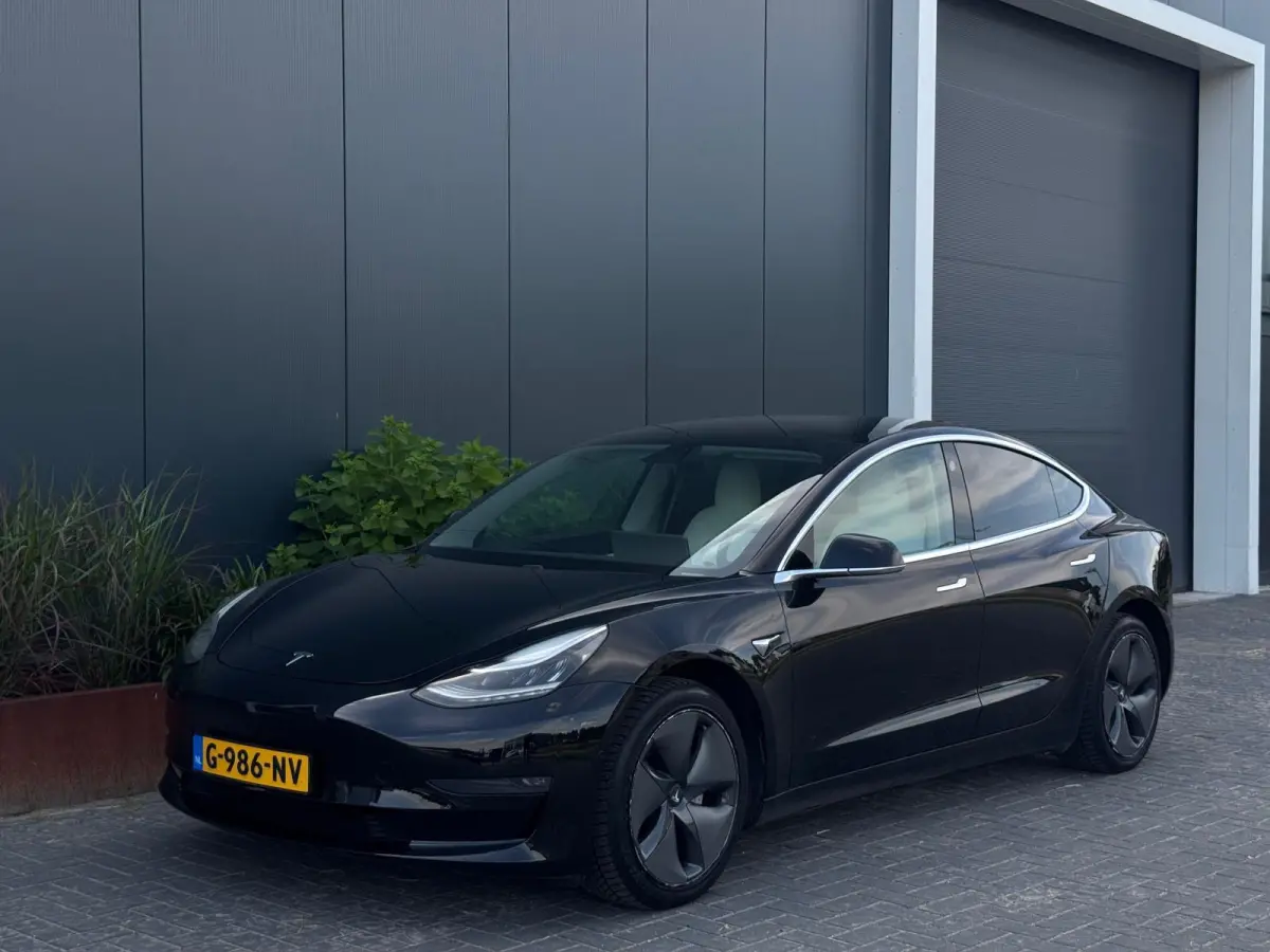 Long Range AWD 75 kWh NAVI | LEDER | CAMERA | LED | CR CONTROL
