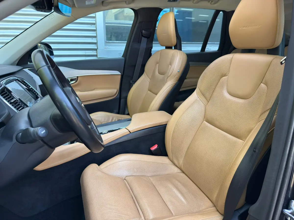 2.0 T8 Twin Engine AWD Inscription luxe 78,92% SOH l 7 Persoons l Pano l Trekhaak l Pilot Assist l Park Assist l Head