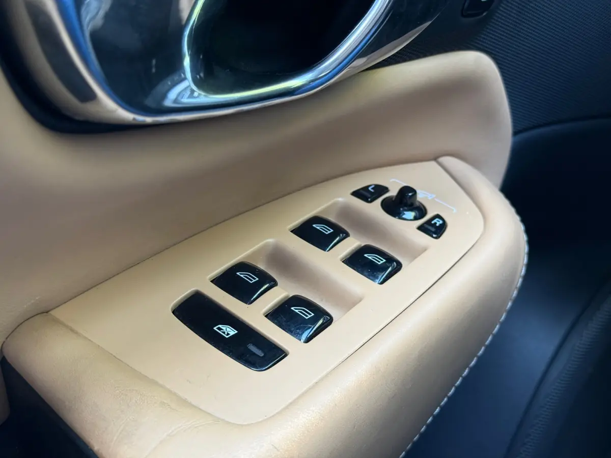 2.0 T8 Twin Engine AWD Inscription luxe 78,92% SOH l 7 Persoons l Pano l Trekhaak l Pilot Assist l Park Assist l Head