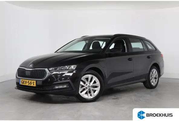 1.4 TSI iV PHEV Business Edition | Dealer Onderhouden! | LED | Navi By App | Clima | Parkeersensoren | Cruise Control | DAB | Lichtmetalen Velgen