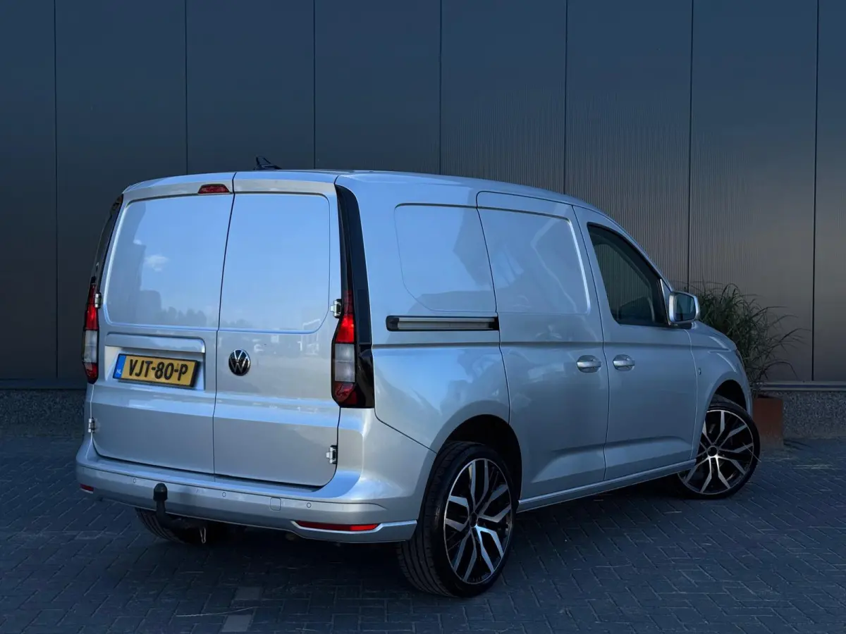 2.0 TDI Comfort NIEUW MODEL AUTO NAVI | SPORTVELGEN | TREKHAAK | APPLE CARPLAY