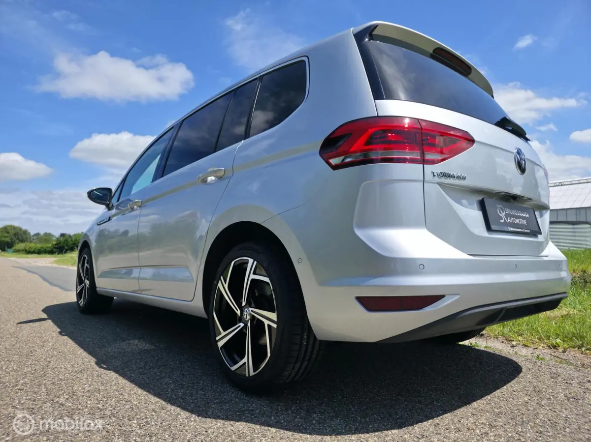 1.5 TSI R-Line / 5pers. / Pano / El. Trekh