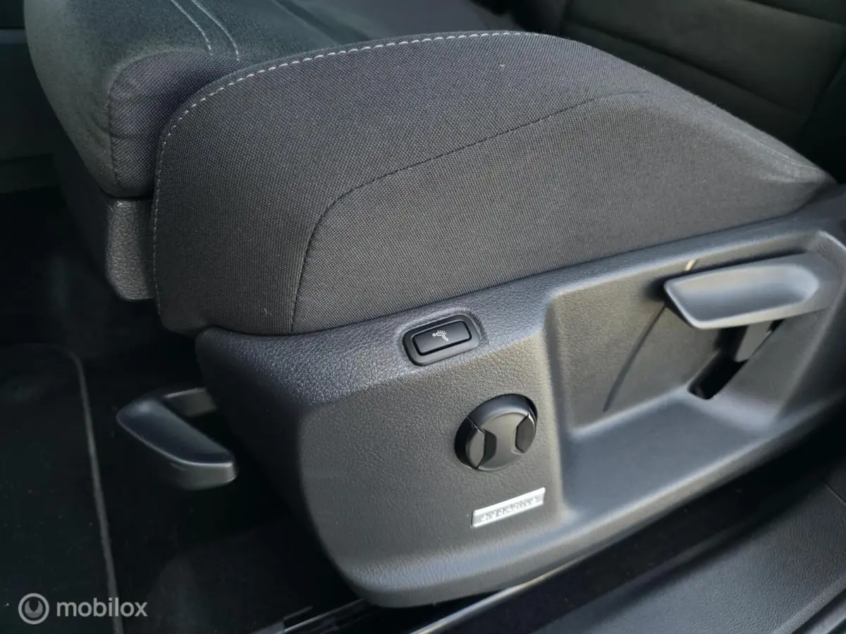 1.5 TSI R-Line / 5pers. / Pano / El. Trekh