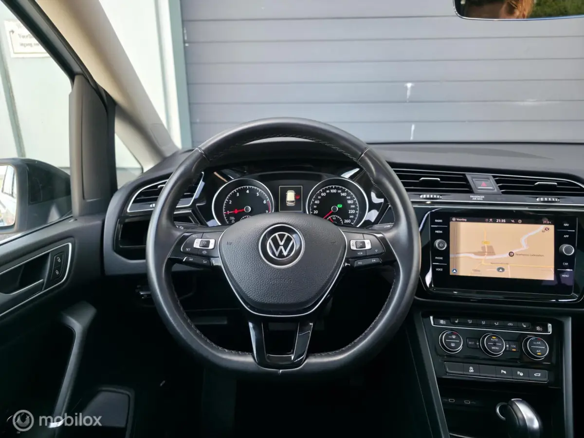 1.5 TSI R-Line / 5pers. / Pano / El. Trekh