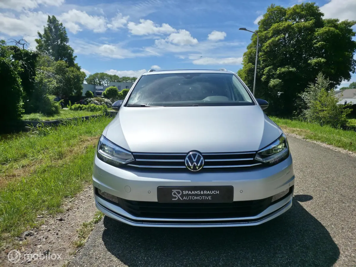 1.5 TSI R-Line / 5pers. / Pano / El. Trekh