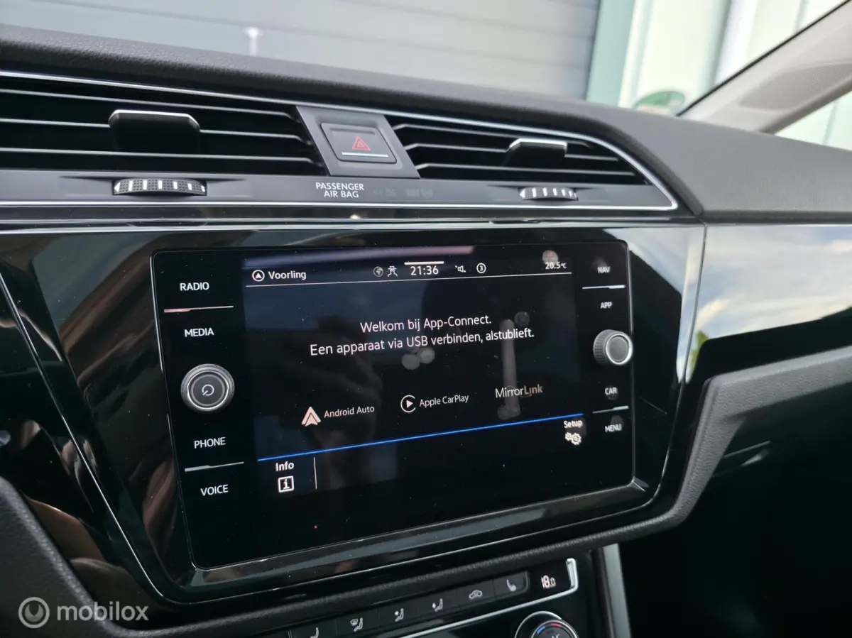 1.5 TSI R-Line / 5pers. / Pano / El. Trekh