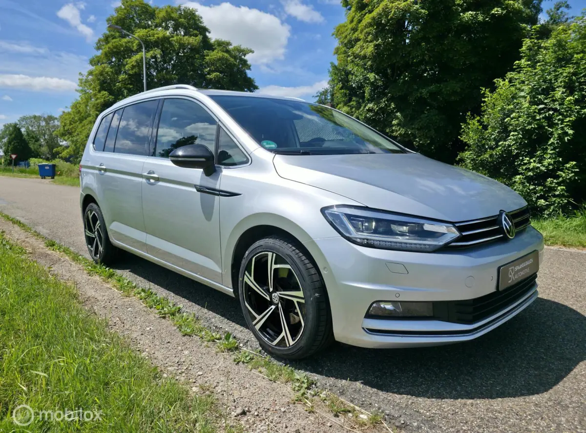 1.5 TSI R-Line / 5pers. / Pano / El. Trekh