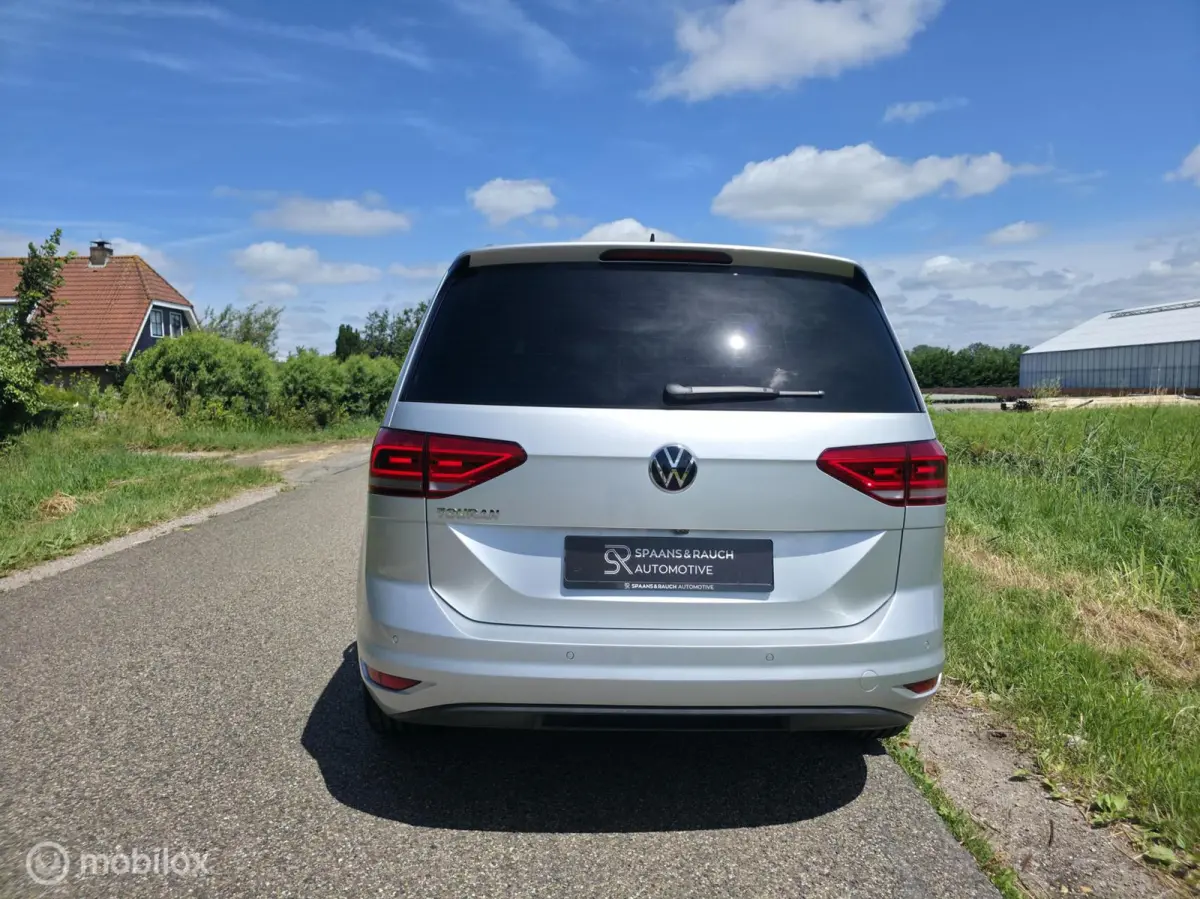 1.5 TSI R-Line / 5pers. / Pano / El. Trekh
