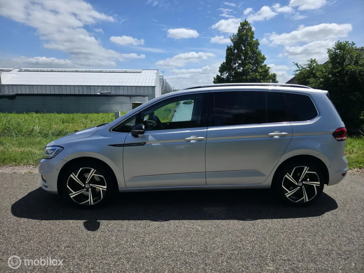 1.5 TSI R-Line / 5pers. / Pano / El. Trekh