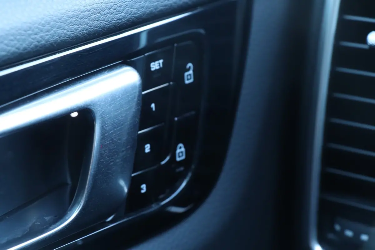 3.0 E-Hybrid | SportDesign| ACC | Bose | VOL!