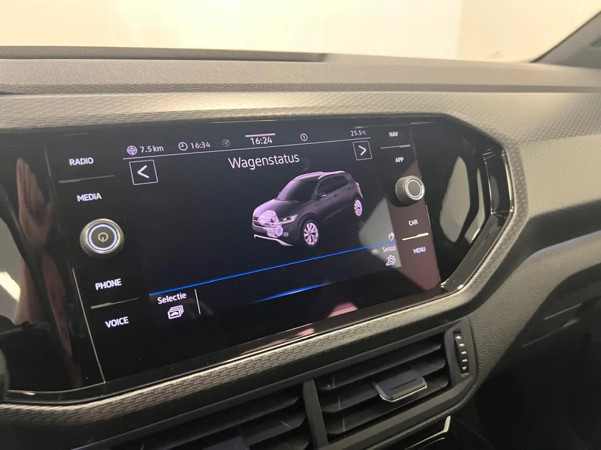 1.0 TSI R-LINE / DSG AUTOMAAT / STOELVERW. / NAVI / CAMERA / CLIMATE.C /