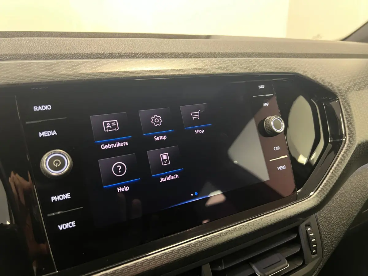1.0 TSI R-LINE / DSG AUTOMAAT / STOELVERW. / NAVI / CAMERA / CLIMATE.C /