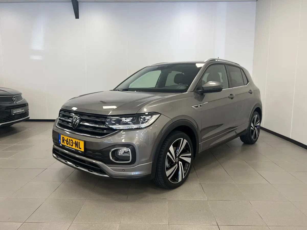 1.0 TSI R-LINE / DSG AUTOMAAT / STOELVERW. / NAVI / CAMERA / CLIMATE.C /