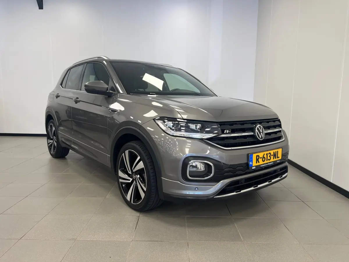 1.0 TSI R-LINE / DSG AUTOMAAT / STOELVERW. / NAVI / CAMERA / CLIMATE.C /