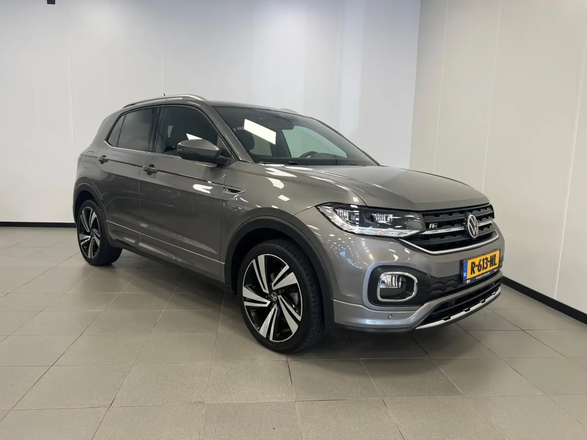 1.0 TSI R-LINE / DSG AUTOMAAT / STOELVERW. / NAVI / CAMERA / CLIMATE.C /