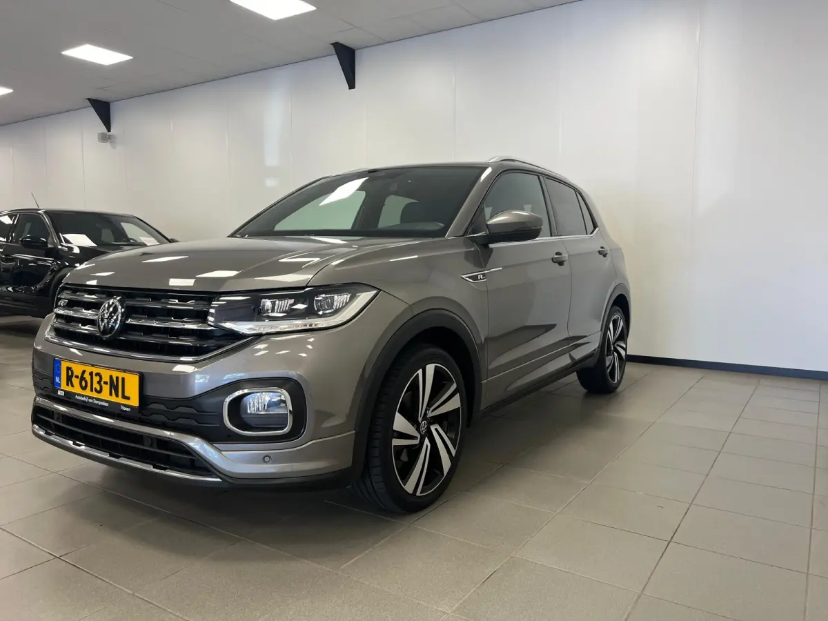 1.0 TSI R-LINE / DSG AUTOMAAT / STOELVERW. / NAVI / CAMERA / CLIMATE.C /
