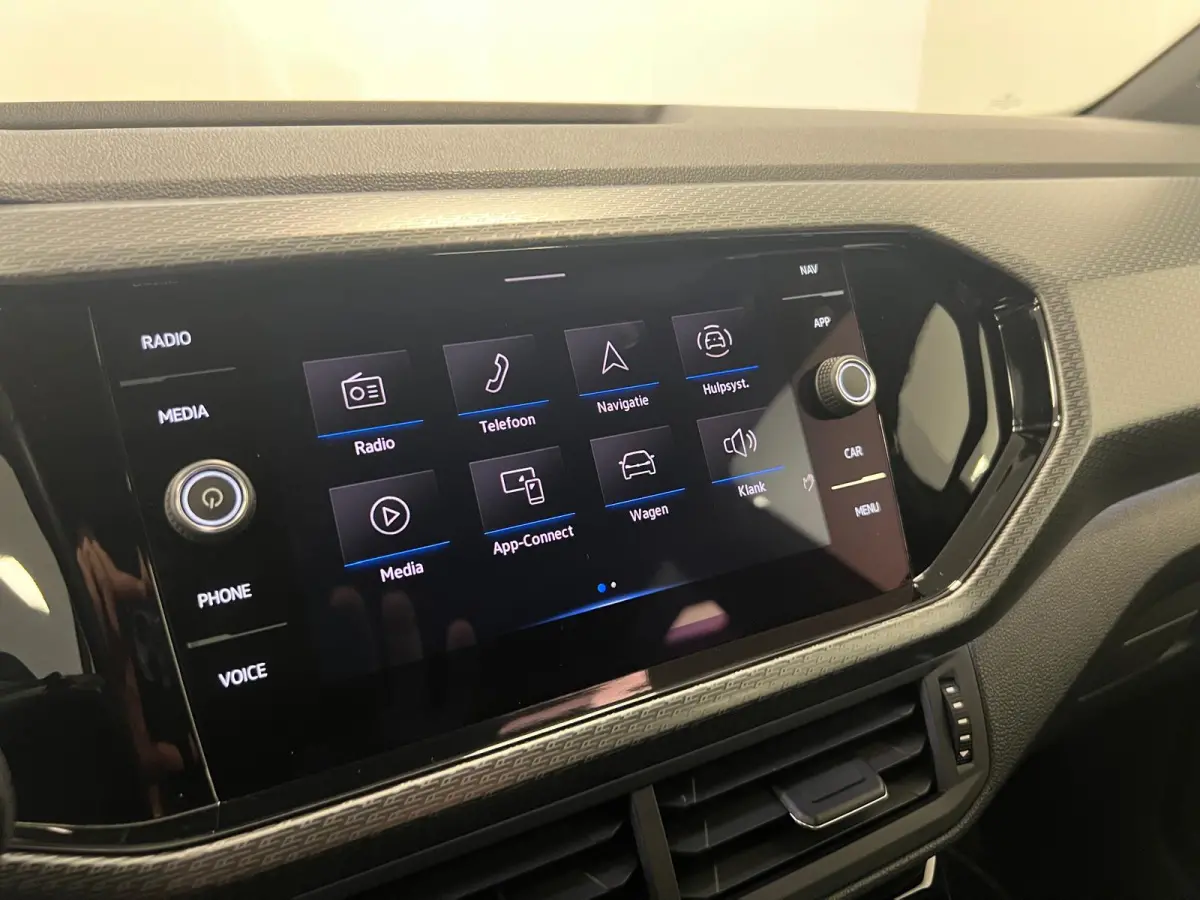 1.0 TSI R-LINE / DSG AUTOMAAT / STOELVERW. / NAVI / CAMERA / CLIMATE.C /